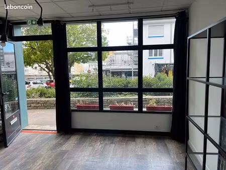 local commercial 47 m² lorient
