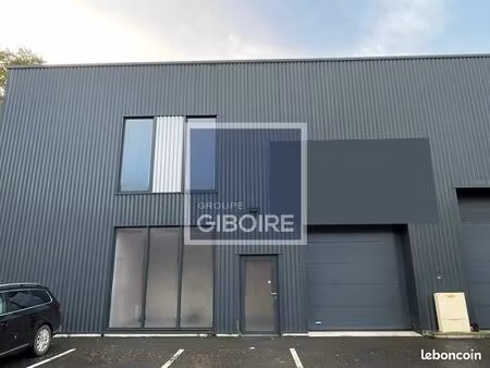 local d'activité 185 m²