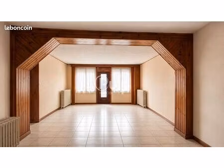 maison 7 pièces 110 m²
