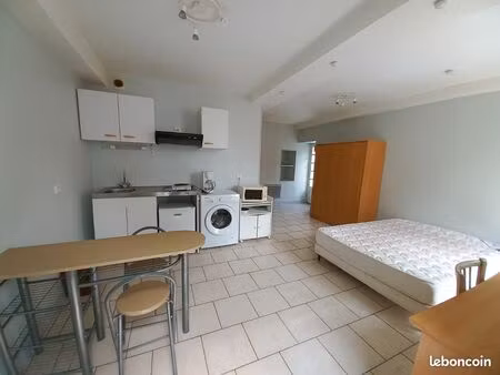 studio meuble