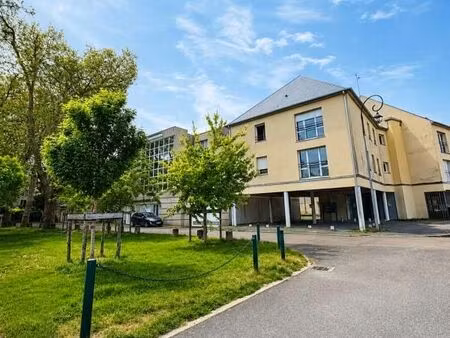 appartement 3 pièces 76 m²