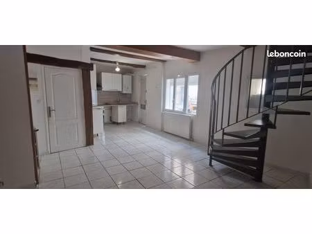 t3 duplex 55 m² avec terrasse – lodève – disponible immédiatement