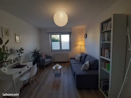 bureau pour professionnel de soin ou de santé