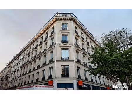bureau privé à louer pour 1 personnes à paris  2 rue jean lantier