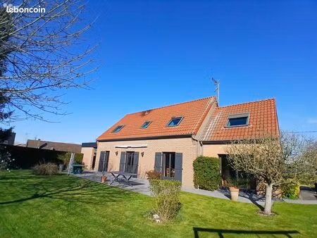 pavillon 7 pièces 145 m²