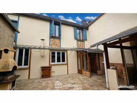 maison 6 pièces 145 m²