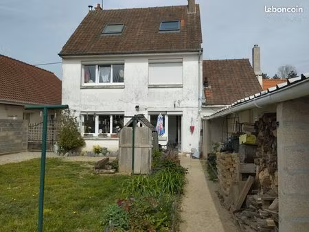 maison 4 chambres + jardin+ dépendances + garage