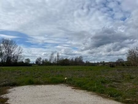 terrain 642 m² viterbe