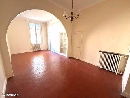 appartement t5 de 104m² et cave