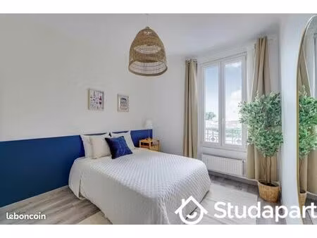 chambre 1 pièce 11 m²