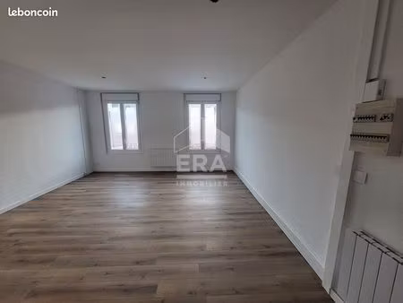 immeuble 155 m² avion