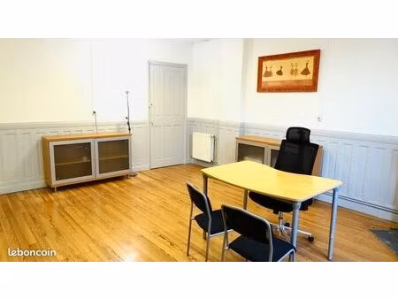 bureau à pontacq de 25m2