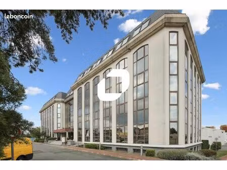 bureaux 400 m²