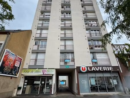 commerce 28m² avenue de la liberation le mans