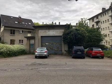 local à usage de garage ou stockage à chambéry