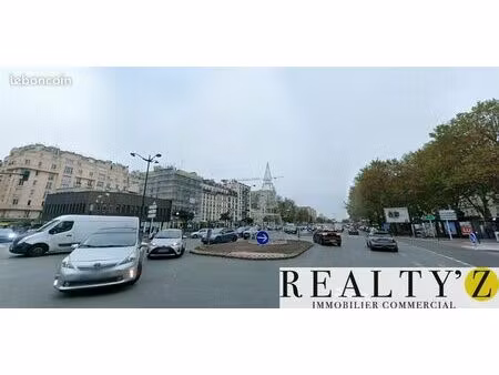 local commercial 678 m²