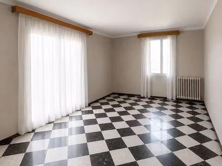 maison 4/5 pièces avec jardin  double stationnement et garage de plus de 50m²
