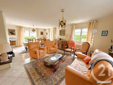 maison 6 pièces 138 m²