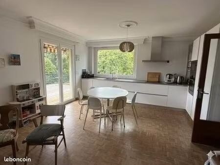maison 6 pièces 141 m²