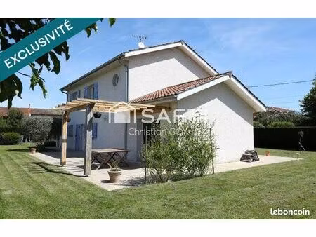 maison 6 pièces 145 m²