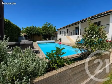 maison 7 pièces 186 m²