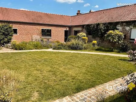 maison 6 pièces 253 m²