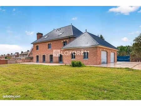 maison 10 pièces 364 m²