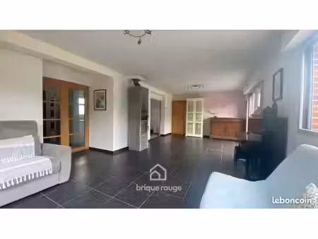maison 6 pièces 130 m²