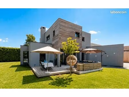 maison cubique familiale de 180 m² au calme absolu  sans vis-à-vis