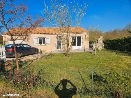 maison individuelle avec terrai clos