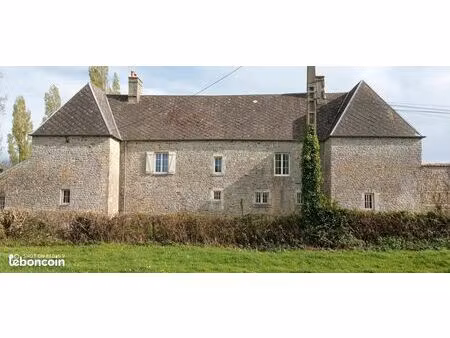 maison 8 pièces 285 m2 sur 10 ha