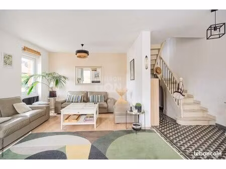 maison 6 pièces 142 m²