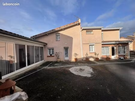 maison 5 pièces 164 m²