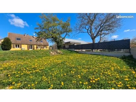 maison f7 rénovée : 148m² équipés 2 sdb et grand jardin