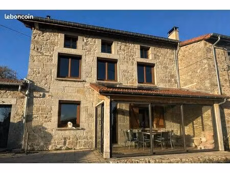 vente maison cosy dans le pilat à 15 minutes de saint etienne