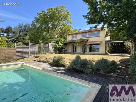 maison 6 pièces 146 m²