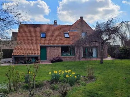 pavillon 7 pièces 180 m²