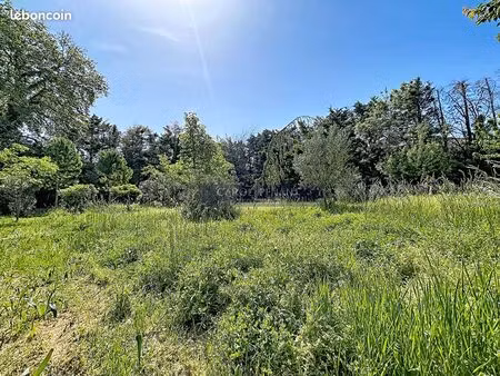 terrain 802 m² le pontet
