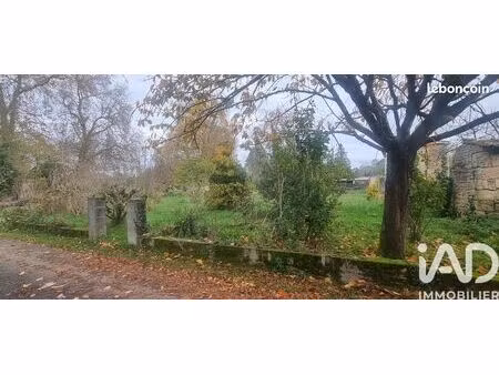 terrain 735 m² périgné