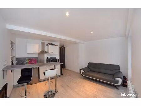 f2 appartement trudaine delille