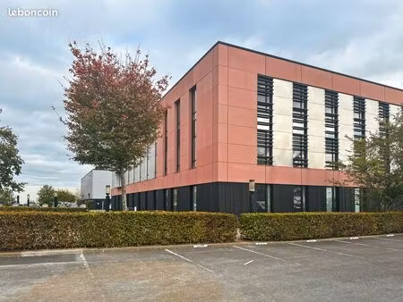 bureau privé à louer pour 1 personnes à lesquin  atrium