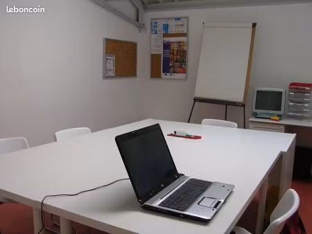 bureau privatif 20 m² – esprit loft & calme – marquette
