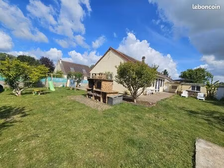 maison de plain-pied 95 m² – 3 chambres – terrain 900 m² sans vis-à-vis – égreville