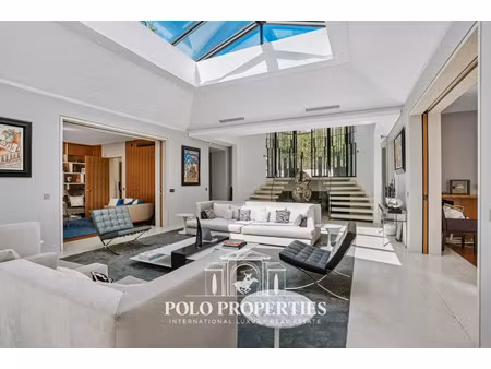 hôtel particulier à vendre dans le quartier muette nord