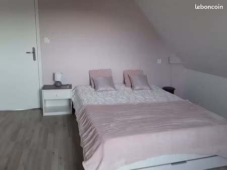 chambre meublée