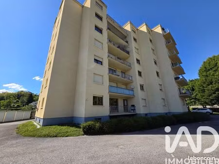 appartement 3 pièces 77 m²