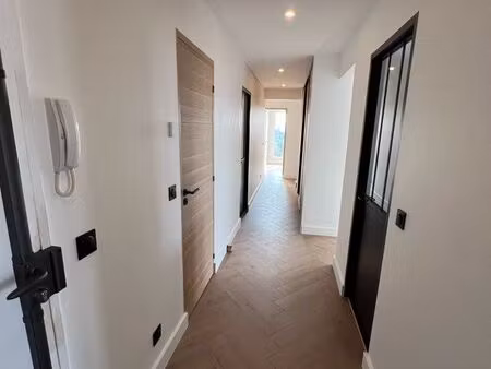 appartement refait à neuf - idéalement situé