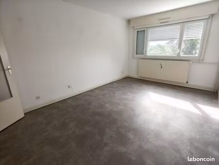 appartement 3 pièces 64 m²