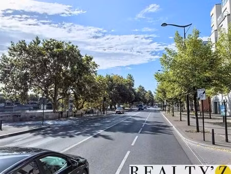 local commercial 287 m²