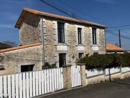 niort  maison 7 pièces 177m2